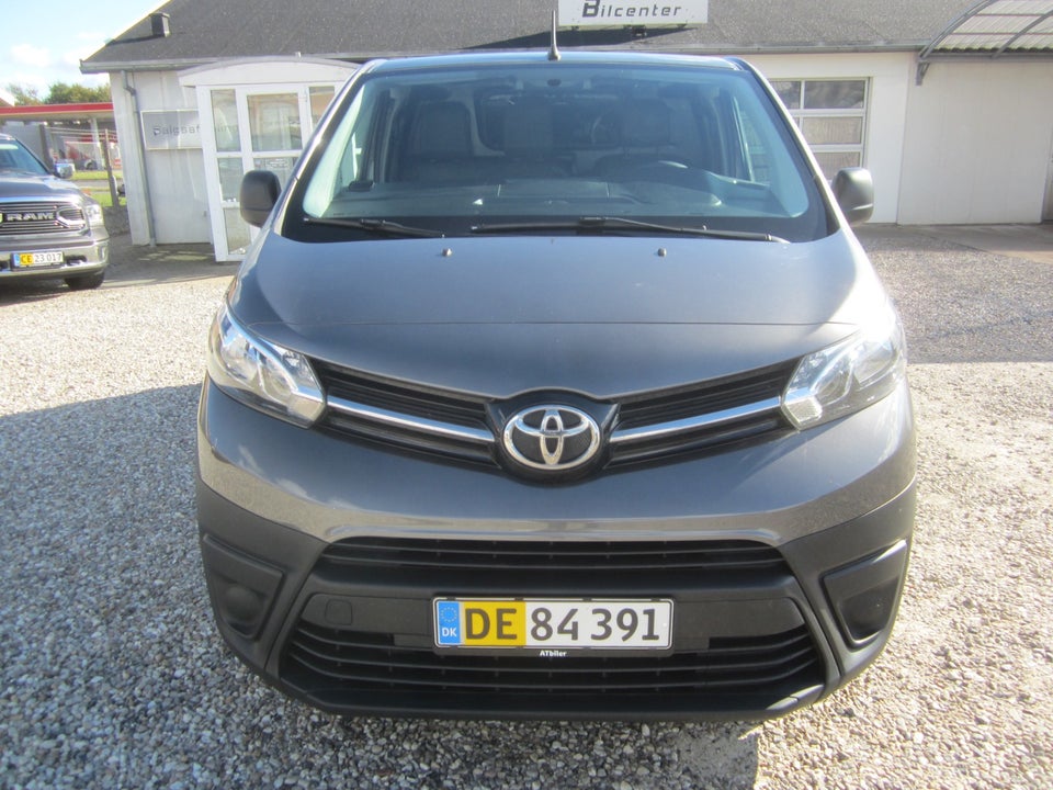 Toyota ProAce 1,6 D 115 Medium Comfort 5d