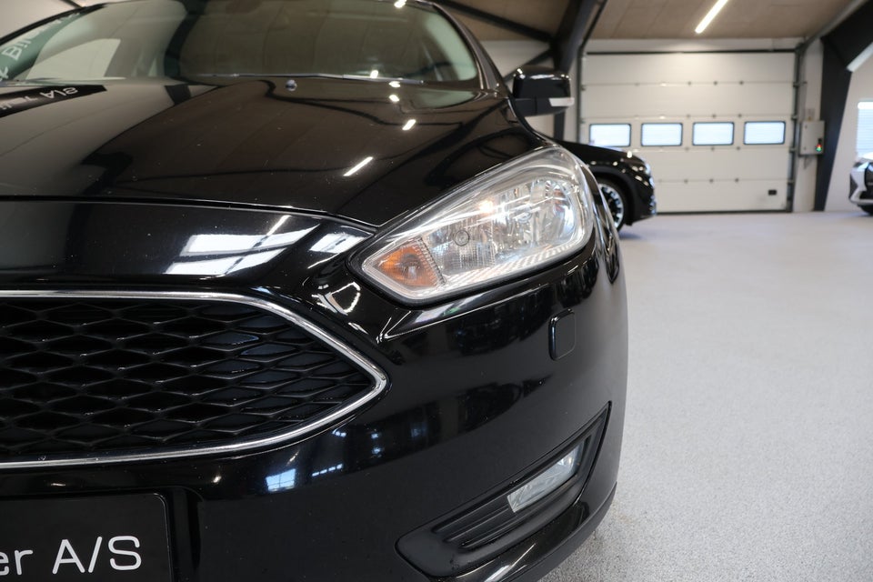 Ford Focus 1,0 SCTi 125 Business stc. 5d