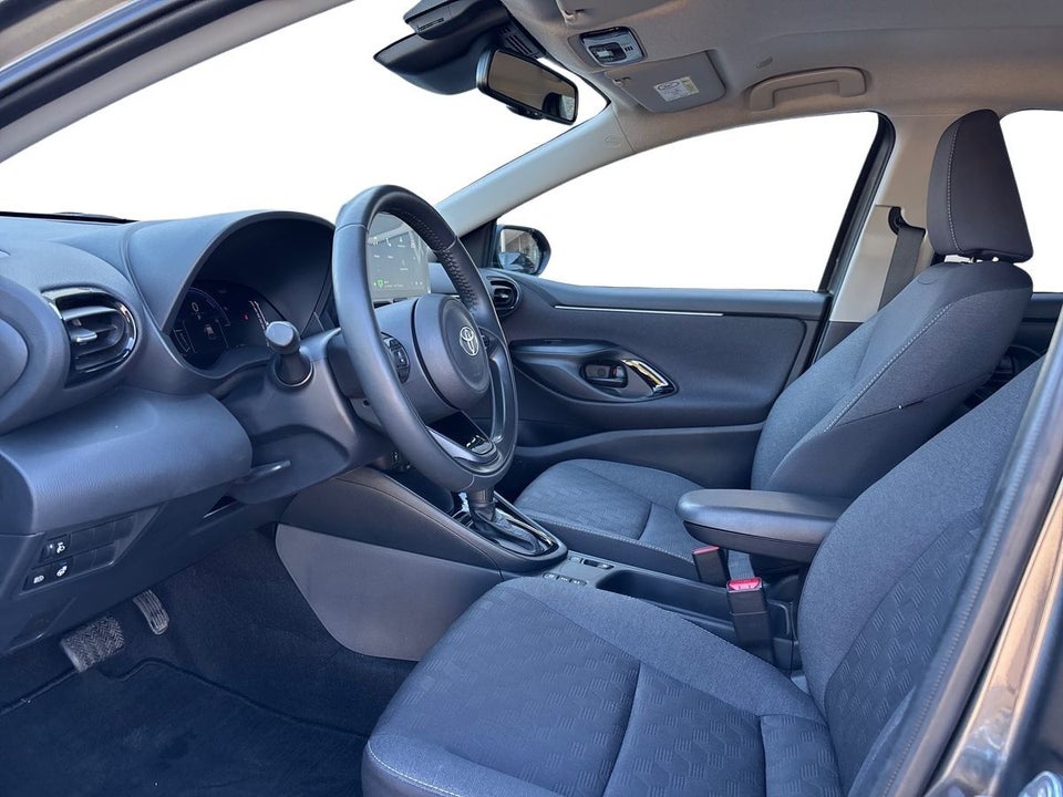 Toyota Yaris 1,5 Hybrid Style e-CVT Van 5d