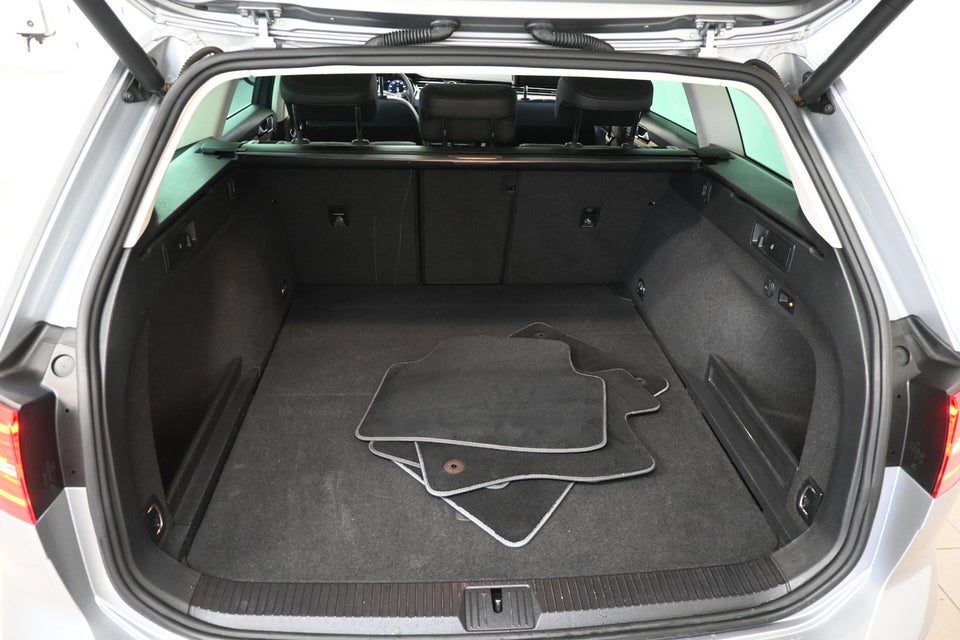 VW Passat 1,8 TSi 180 Highline Premium Variant DSG 5d