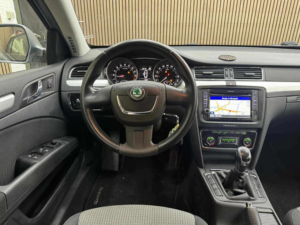 Skoda Superb 1,6 TDi 105 Ambition Combi GreenLine 5d