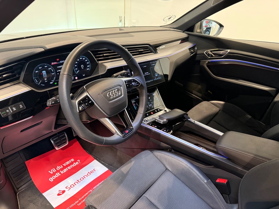 Audi Q8 e-tron 55 Advanced S-line quattro 5d