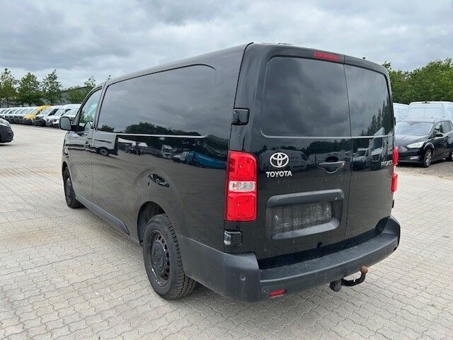 Toyota ProAce 2,0 D 120 Long Comfort Master aut. 4d