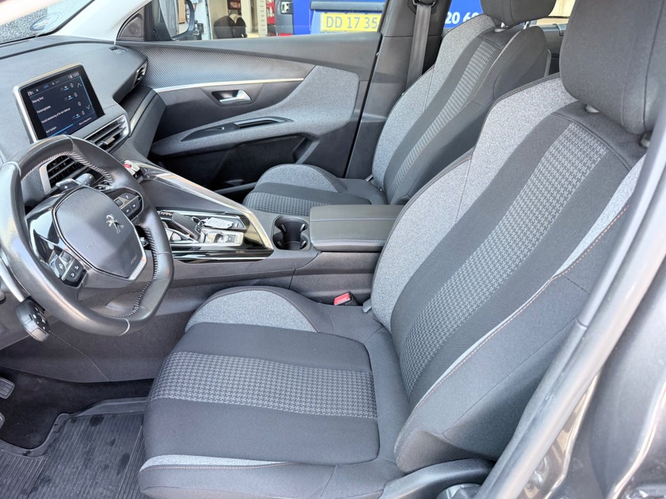 Peugeot 5008 1,5 BlueHDi 130 Active EAT8 7prs 5d