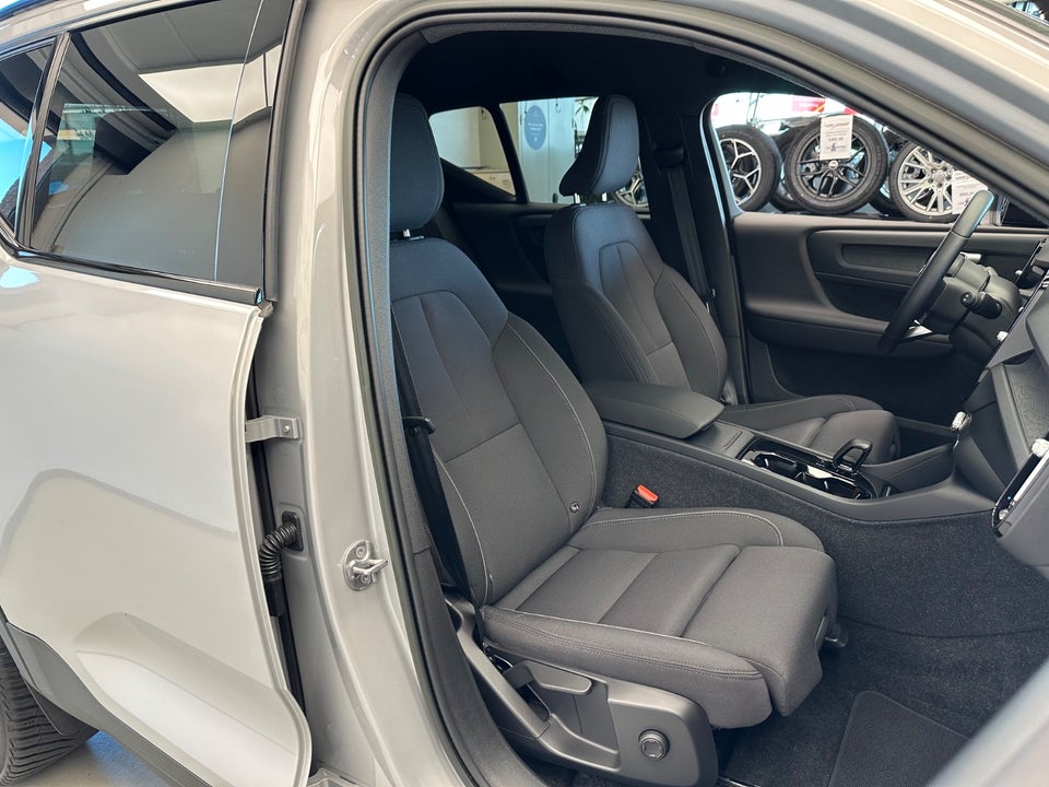 Volvo XC40 ReCharge Start 5d