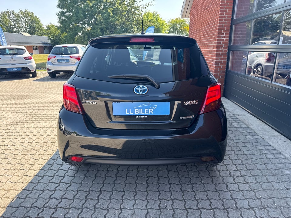 Toyota Yaris 1,5 Hybrid H2 Style e-CVT 5d