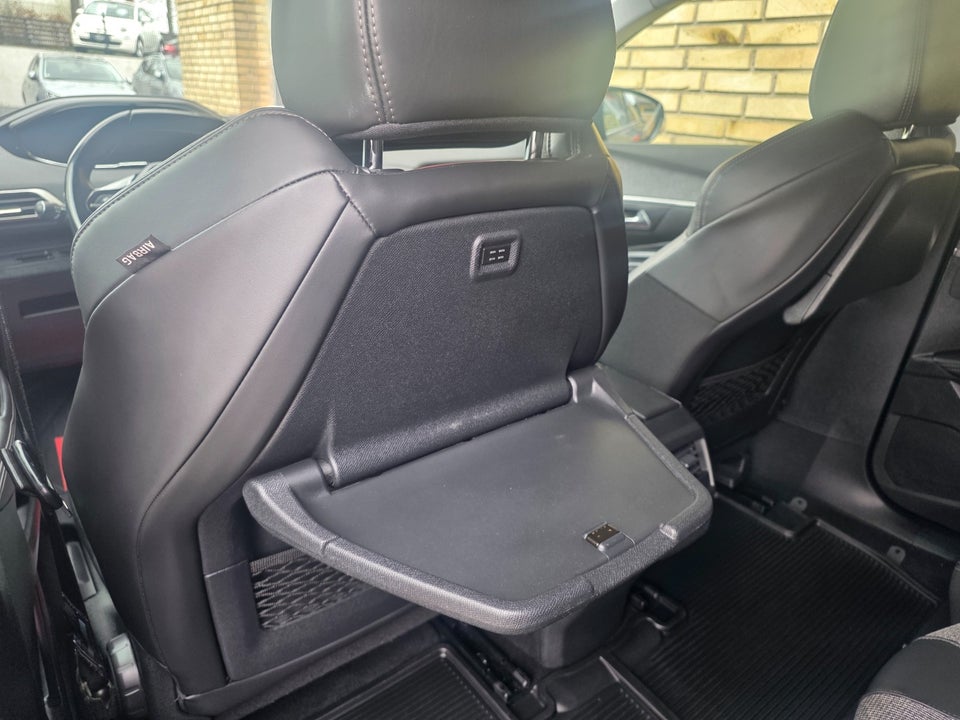 Peugeot 5008 1,5 BlueHDi 130 Allure Pack 7prs 5d