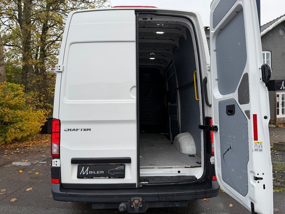 VW Crafter 35 2,0 TDi 177 Kassevogn L3H2