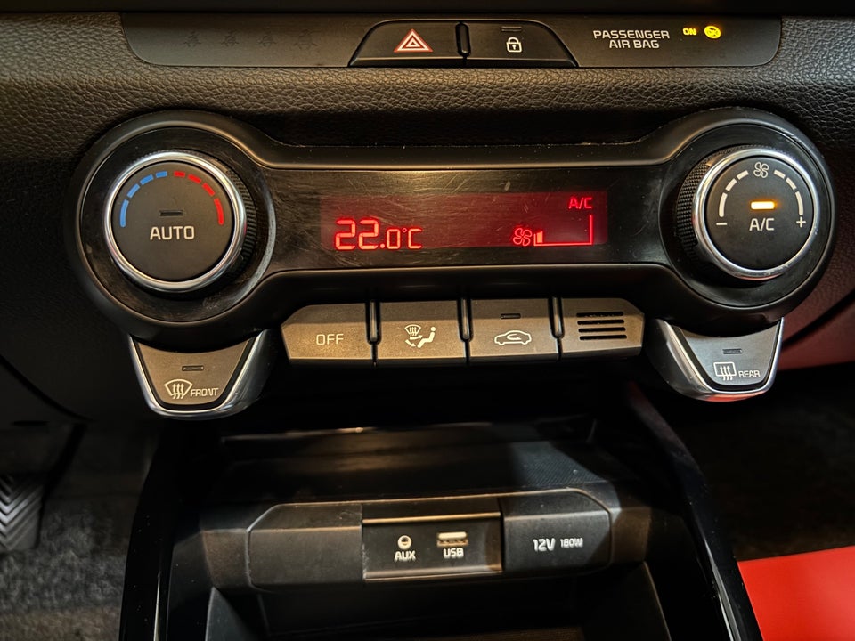 Kia Stonic 1,2 Attraction 5d