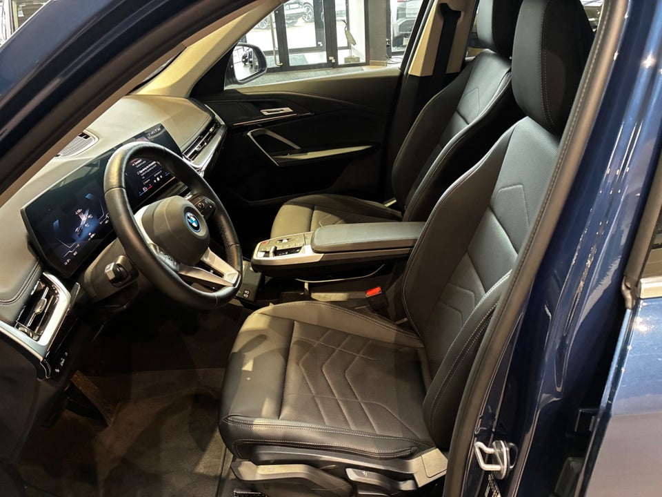 BMW iX1 eDrive20 X-Line 5d