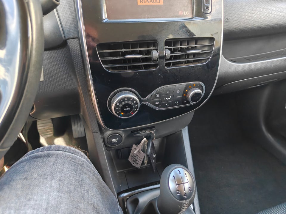 Renault Clio IV 0,9 TCe 90 Formula Edition Sport Tourer 5d