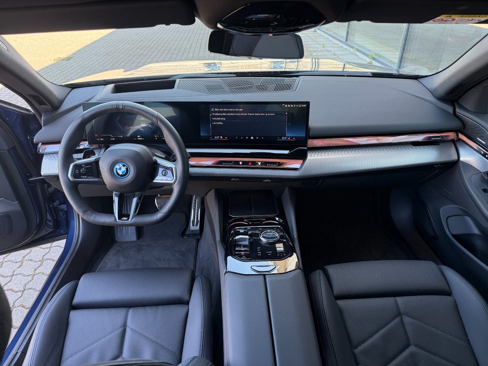 BMW i5 eDrive40 M-Sport Pro 4d