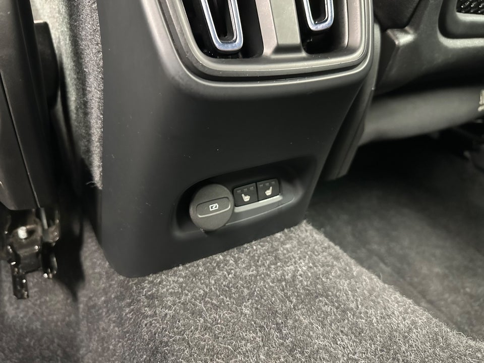 Volvo XC40 P8 ReCharge Twin Plus 5d