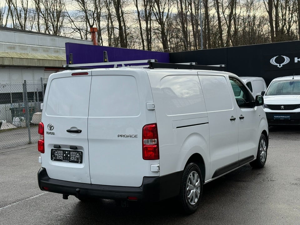 Toyota ProAce 2,0 D 120 Long Comfort 5d
