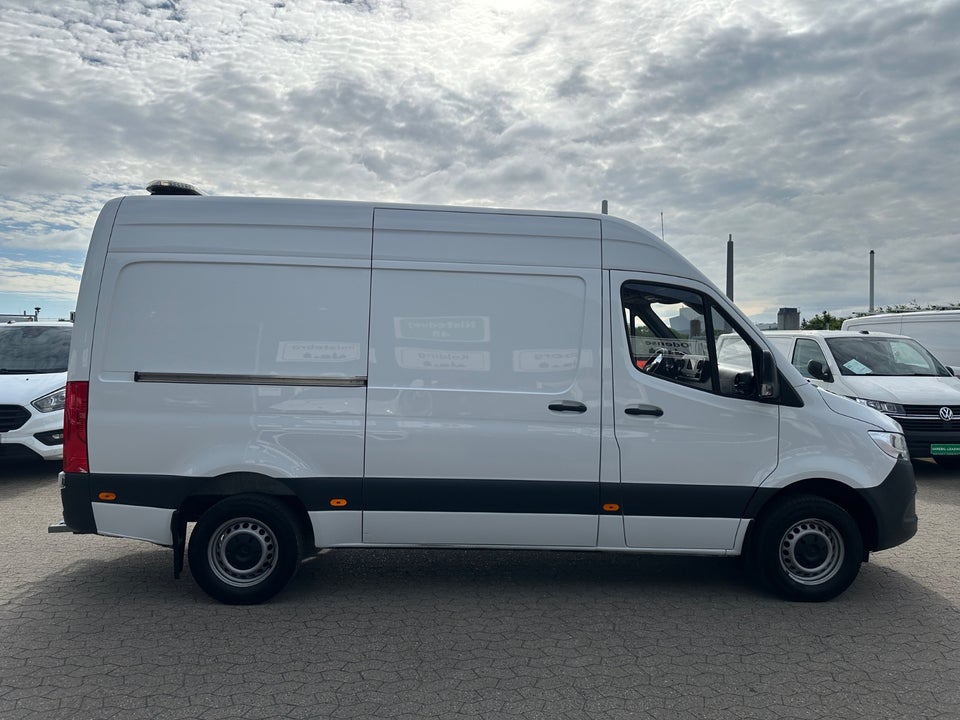 Mercedes Sprinter 317 2,0 CDi A2 Kassevogn aut. RWD