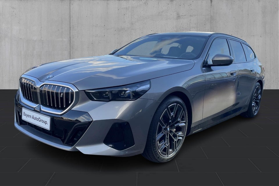 BMW i5 eDrive40 Touring Fully Charged 5d