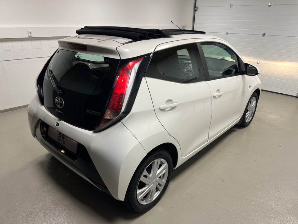 Toyota Aygo 1,0 VVT-i x-sky 5d