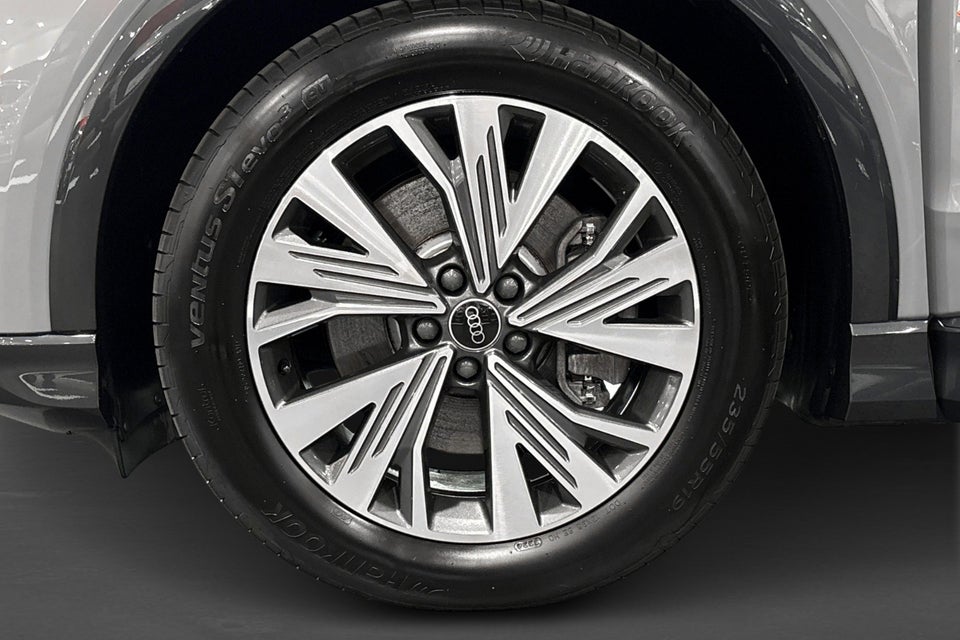 Audi Q4 e-tron 45 Progress 5d