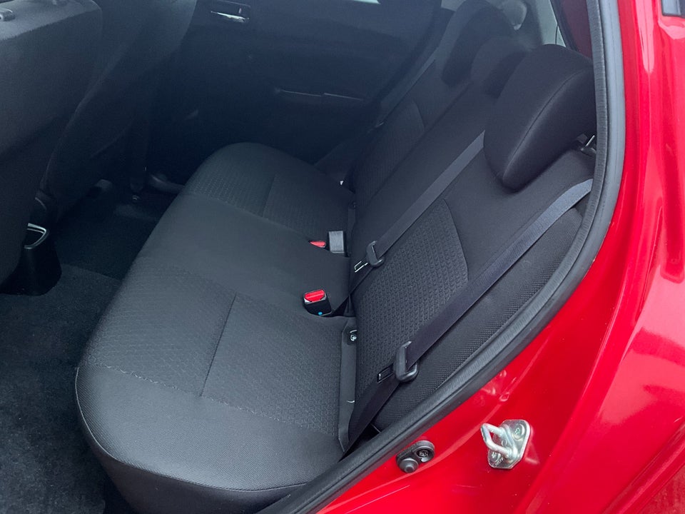 Suzuki Swift 1,2 Dualjet mHybrid Action 5d