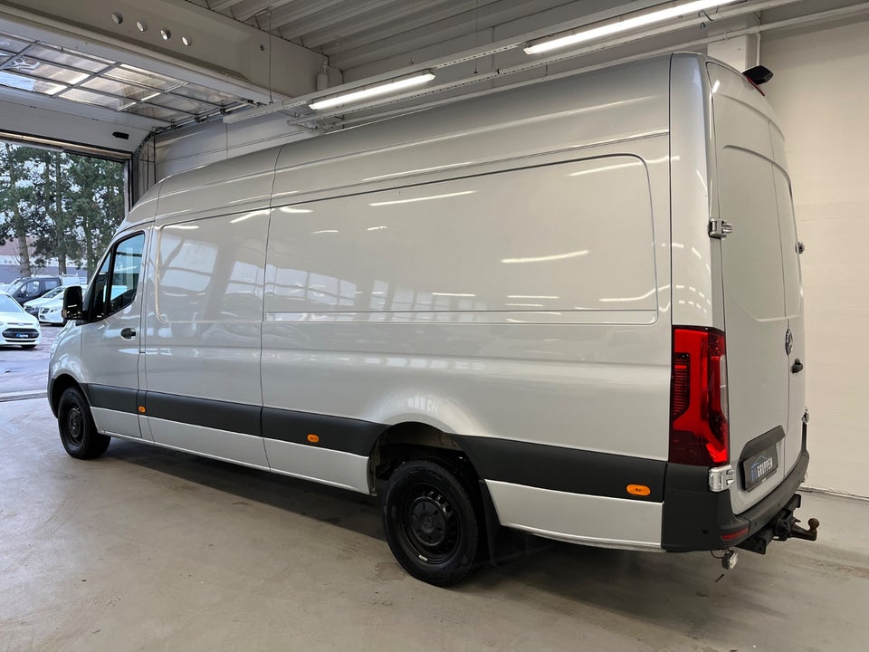 Mercedes Sprinter 319 3,0 CDi A3 Kassevogn aut. RWD