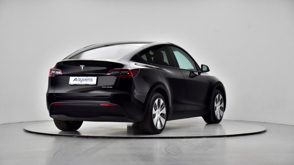 Tesla Model Y Long Range AWD 5d