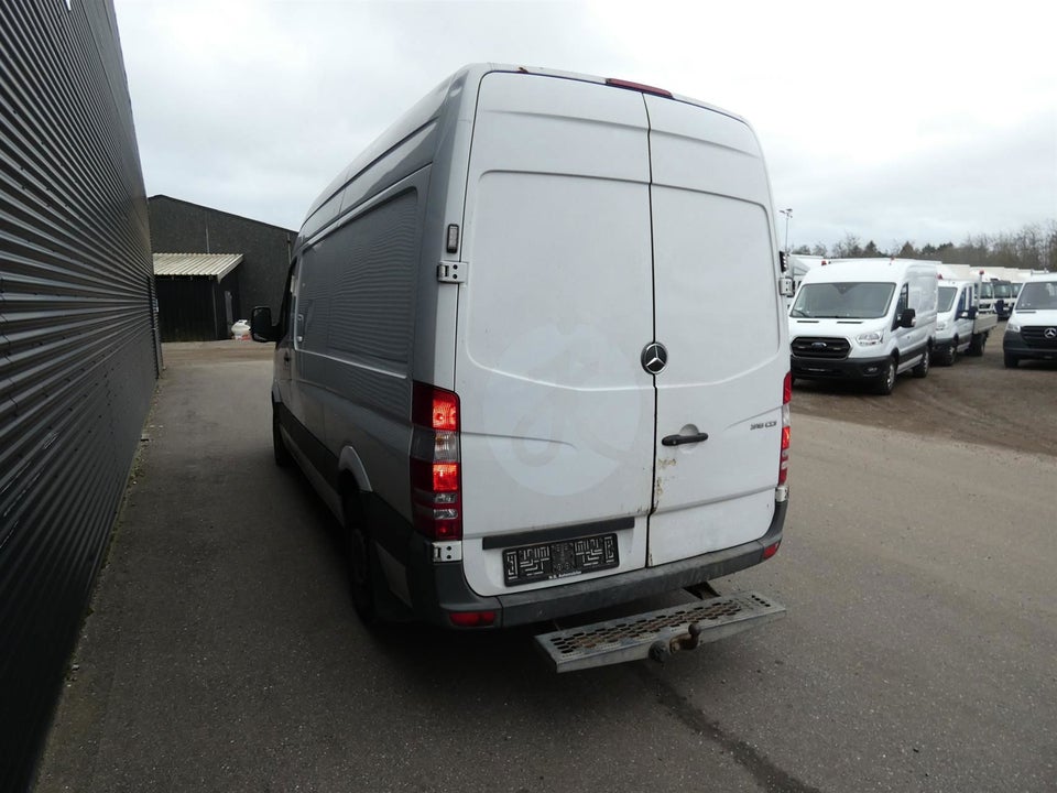 Mercedes Sprinter 316 2,2 CDi R2 Kassevogn 5d