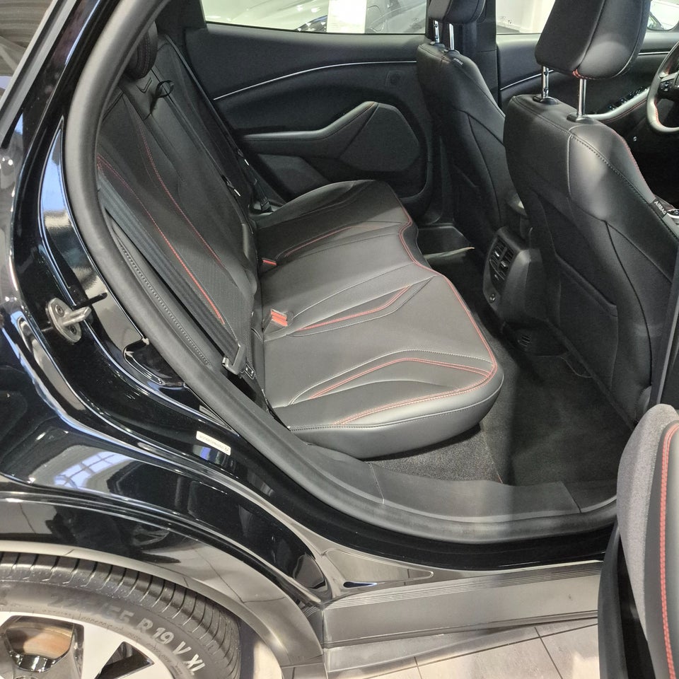 Ford Mustang Mach-E 98 Premium Extended Range 5d