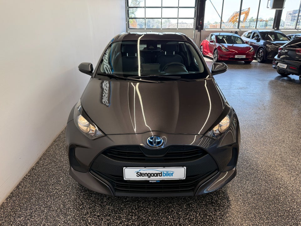 Toyota Yaris 1,5 Hybrid H1 e-CVT 5d