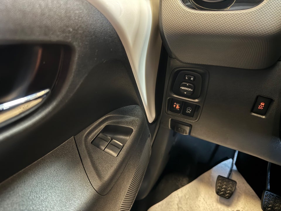 Peugeot 108 1,0 e-VTi 72 Allure+ 5d