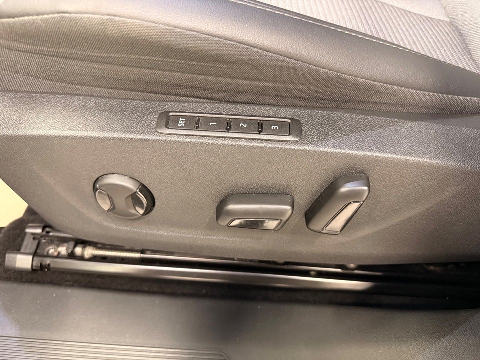 Skoda Enyaq 60 iV Premium 5d