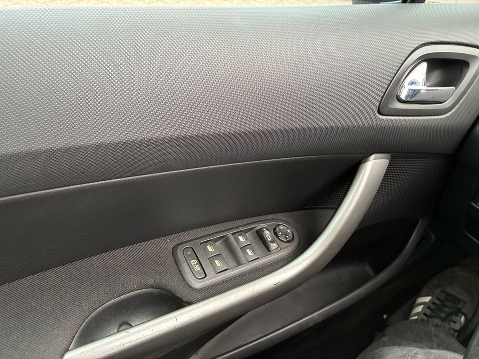 Peugeot 308 1,6 THP 150 Premium 5d