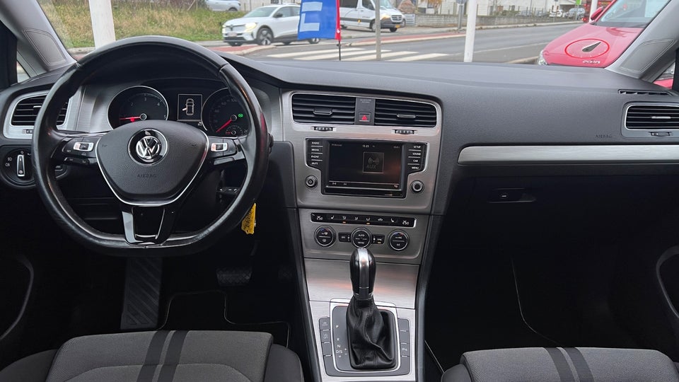 VW Golf VII 2,0 TDi 150 R-line DSG BMT 5d