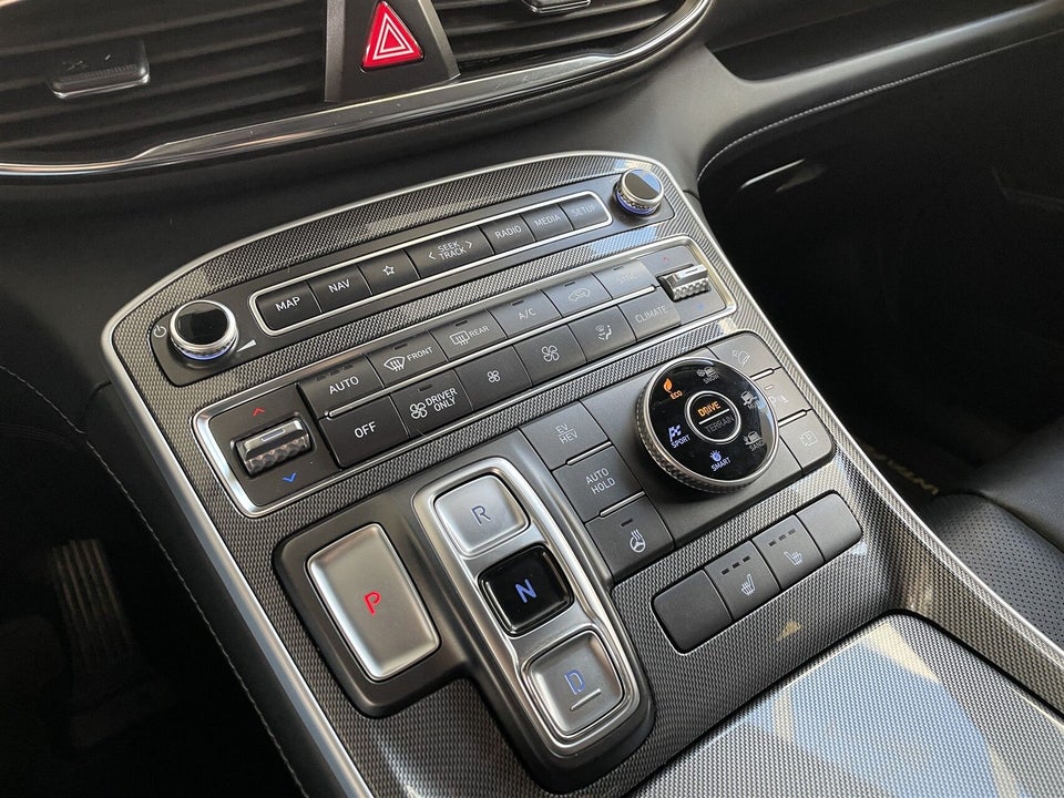 Hyundai Santa Fe 1,6 PHEV Essential aut. 4WD 7prs 5d