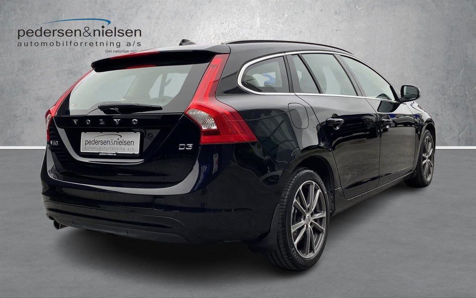 Volvo V60 2,0 D3 150 Momentum aut. 5d