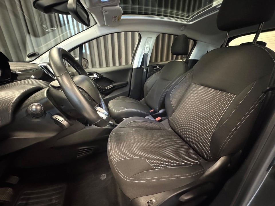 Peugeot 208 1,6 BlueHDi 100 Allure Sky 5d