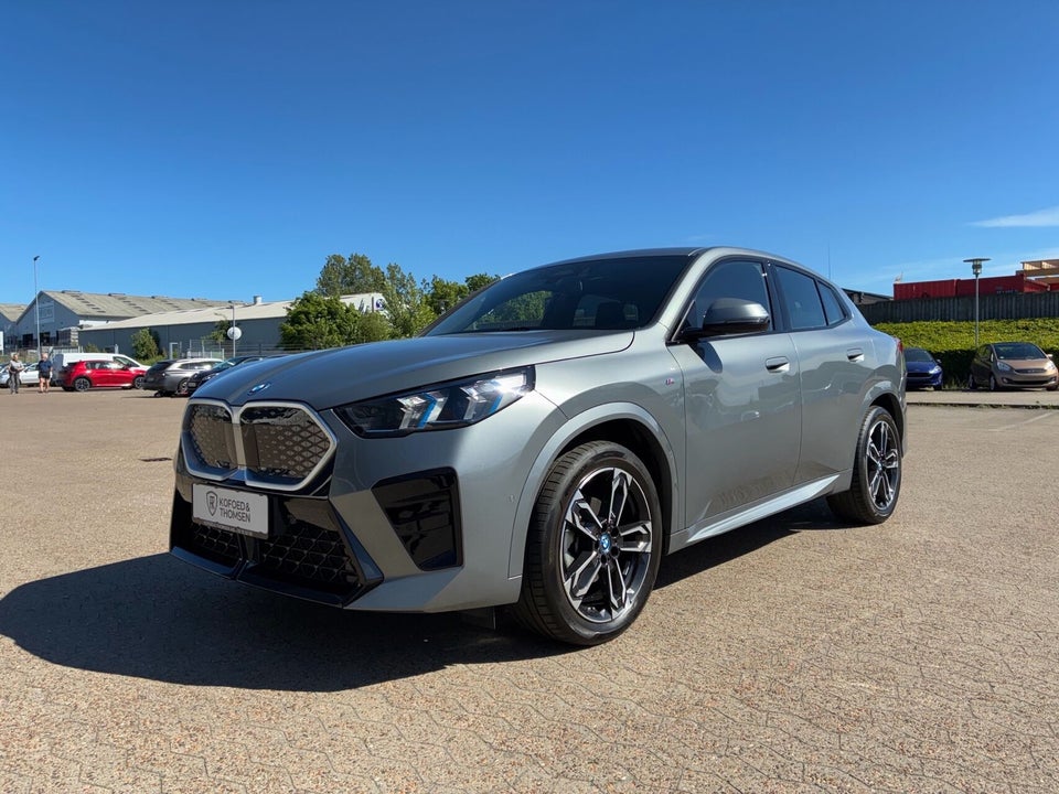 BMW iX2 eDrive20 M-Sport 5d