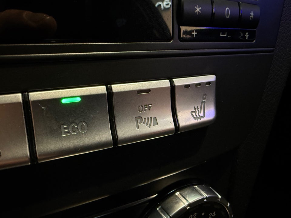 Mercedes C200 2,2 CDi BE 4d