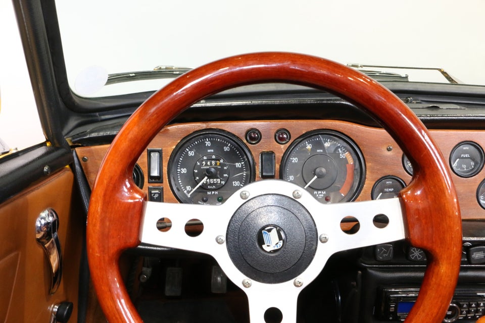 Triumph TR6 2,5 Cabriolet 2d