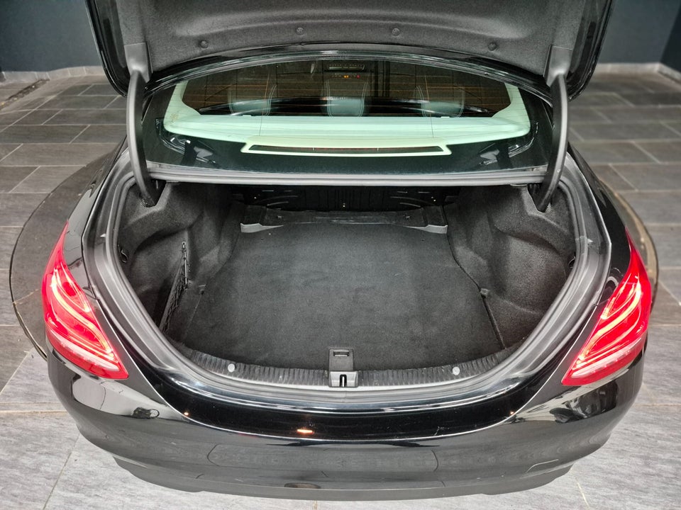 Mercedes C220 d 2,2 Business aut. 4d