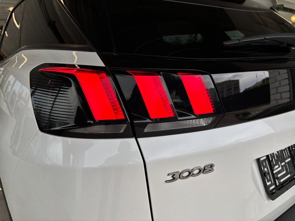 Peugeot 3008 1,6 BlueHDi 120 Allure EAT6 5d