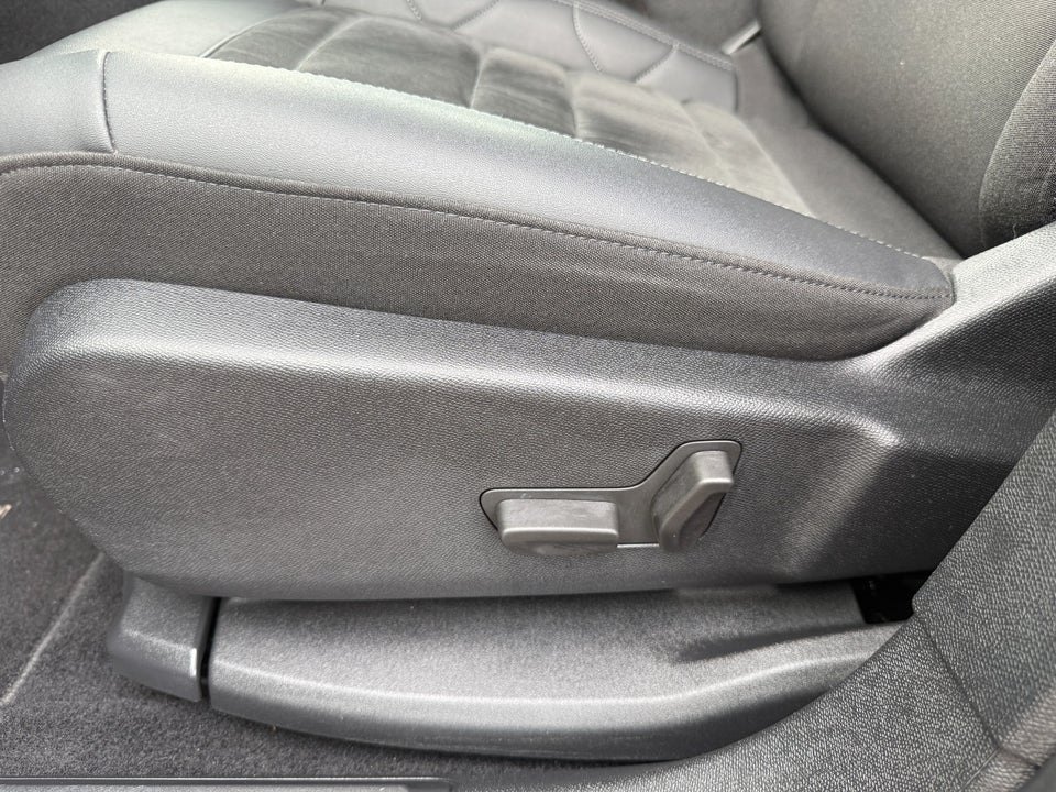 Citroën C5 Aircross 1,6 PHEV Prestige EAT8 5d