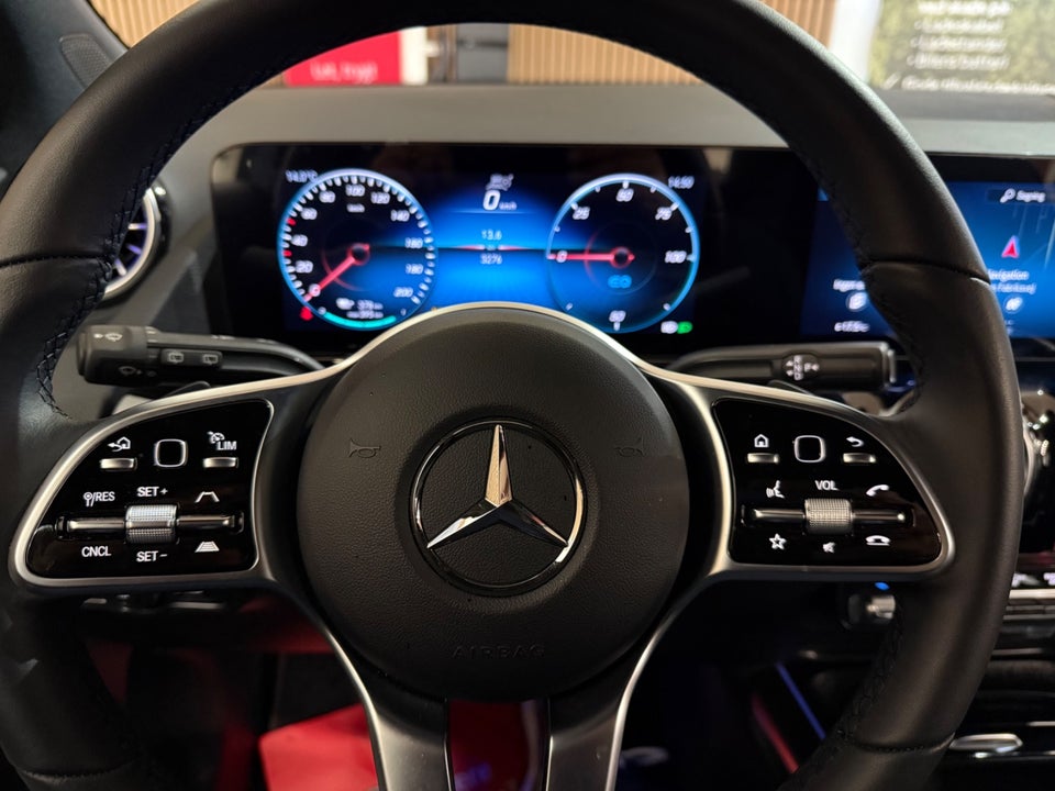 Mercedes EQA350 Progressive 4Matic 5d