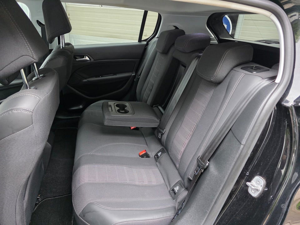 Peugeot 308 1,6 BlueHDi 120 Active 5d