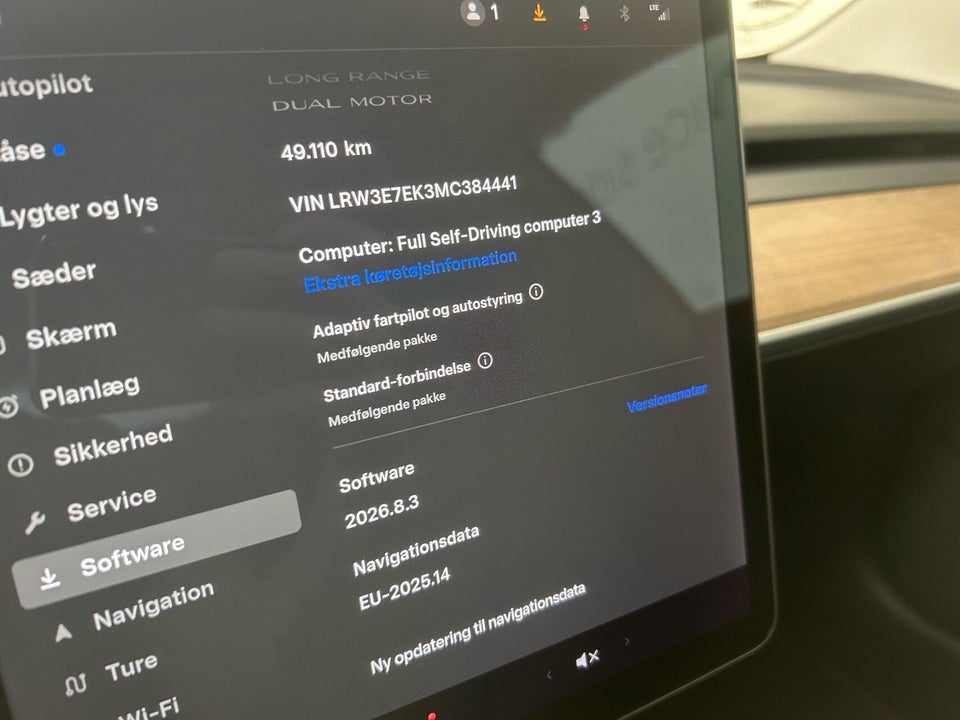 Tesla Model 3 Long Range AWD 4d