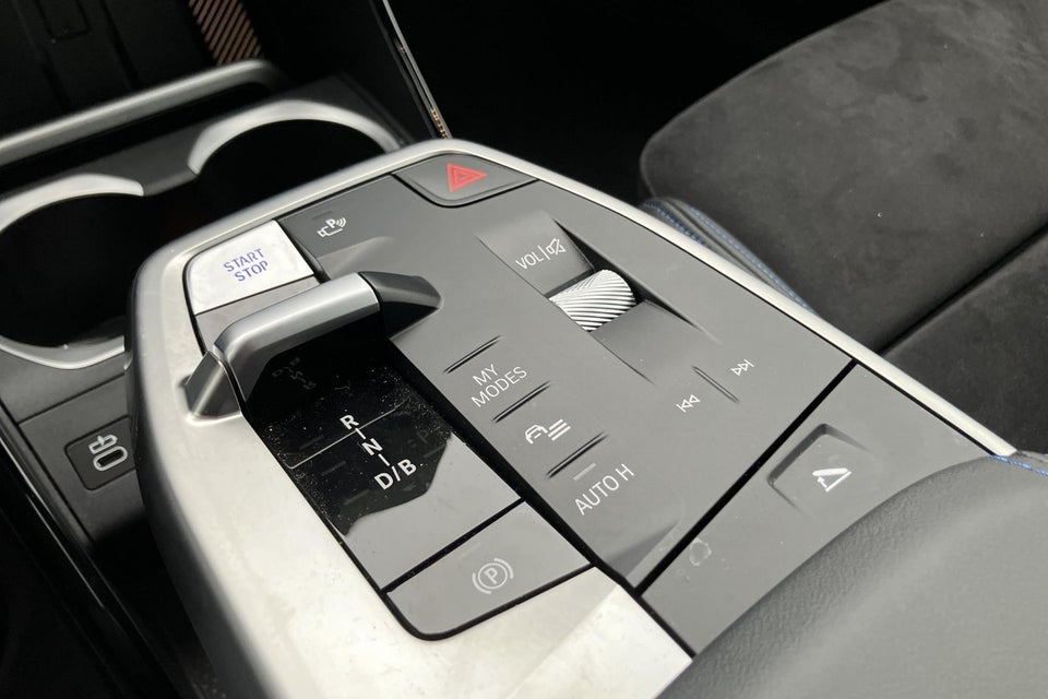 BMW iX1 eDrive20 M-Sport 5d