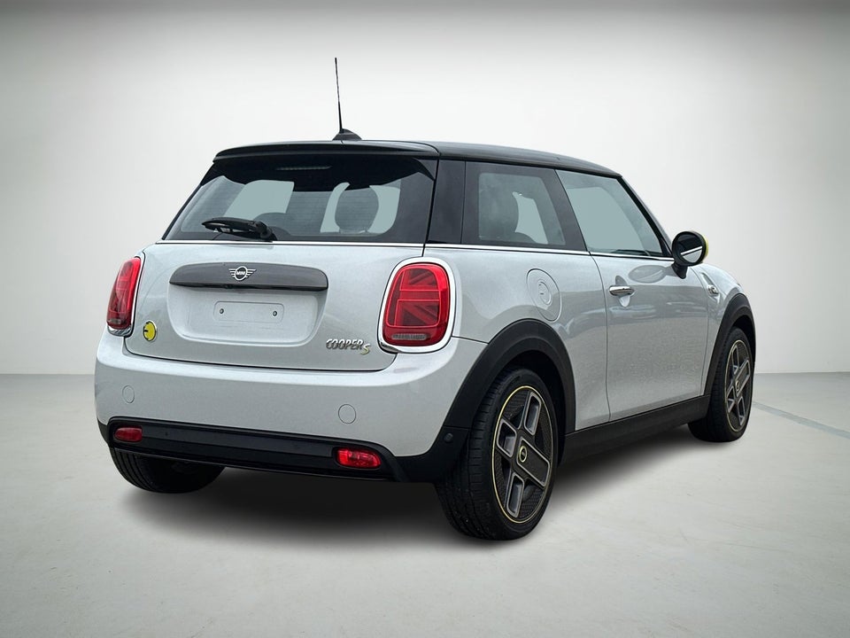 MINI Cooper SE Maximise 3d