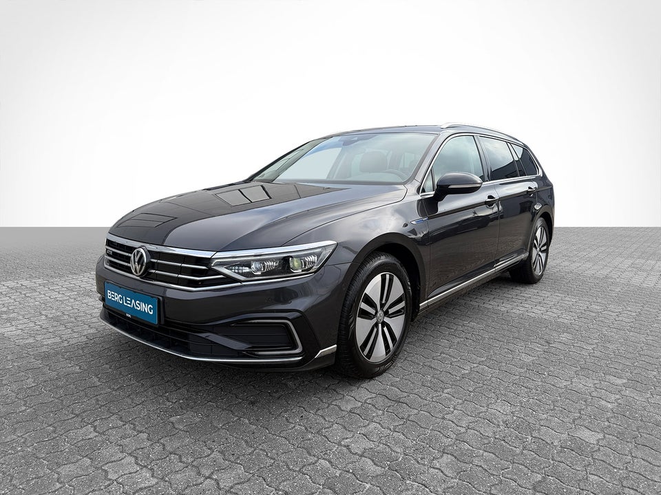 VW Passat 1,4 GTE DSG 4d
