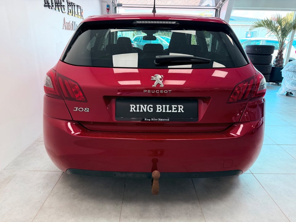 Peugeot 308 1,6 BlueHDi 120 Allure Sky 5d