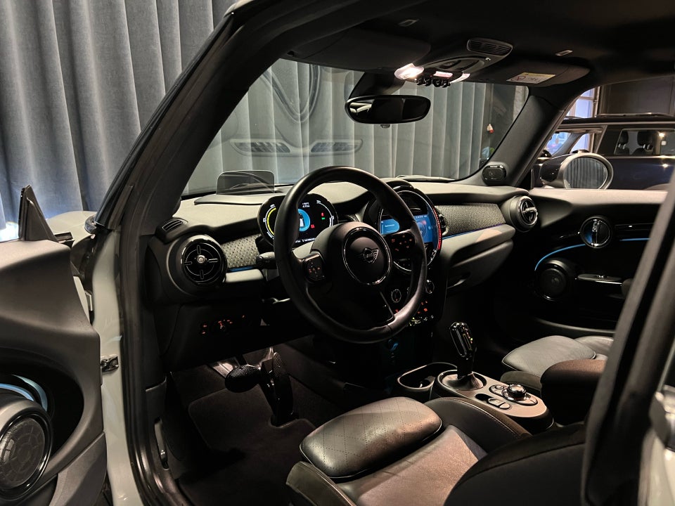 MINI Cooper SE Edition Premium Plus 3d