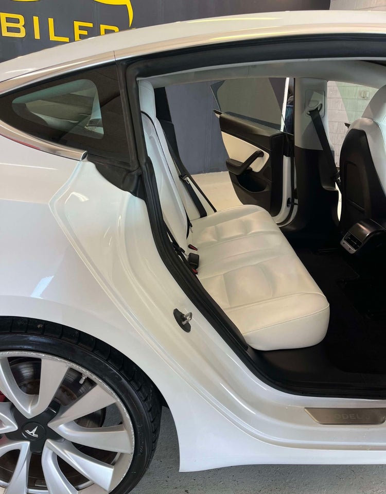 Tesla Model 3 Performance AWD 4d